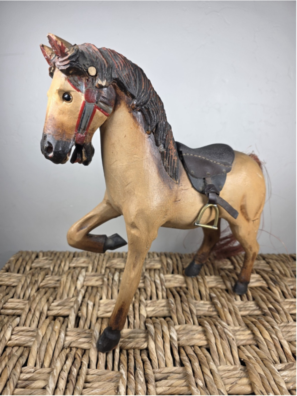 Vintage Hand Carved Wood Horse Folk Art Leather Saddle Raffia Tail Western Decor